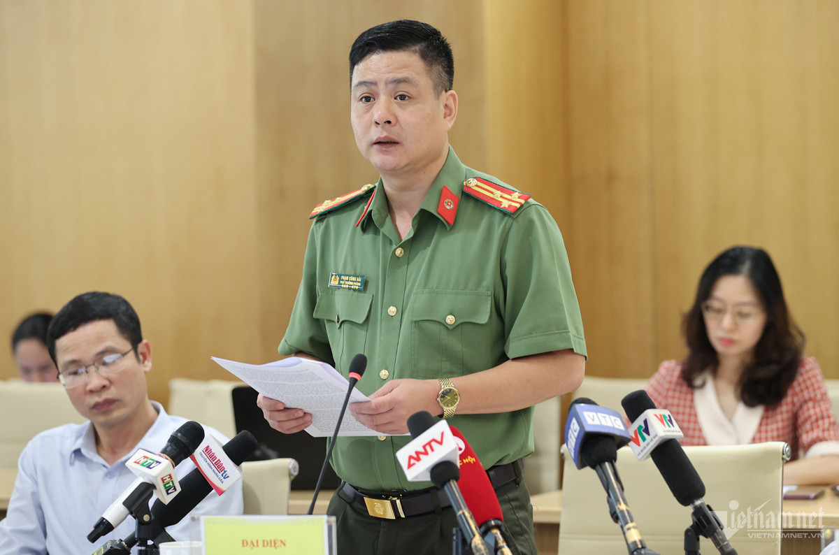 w-dai-dien-a05-1-1298 W-dai-dien-a05-1.jpg